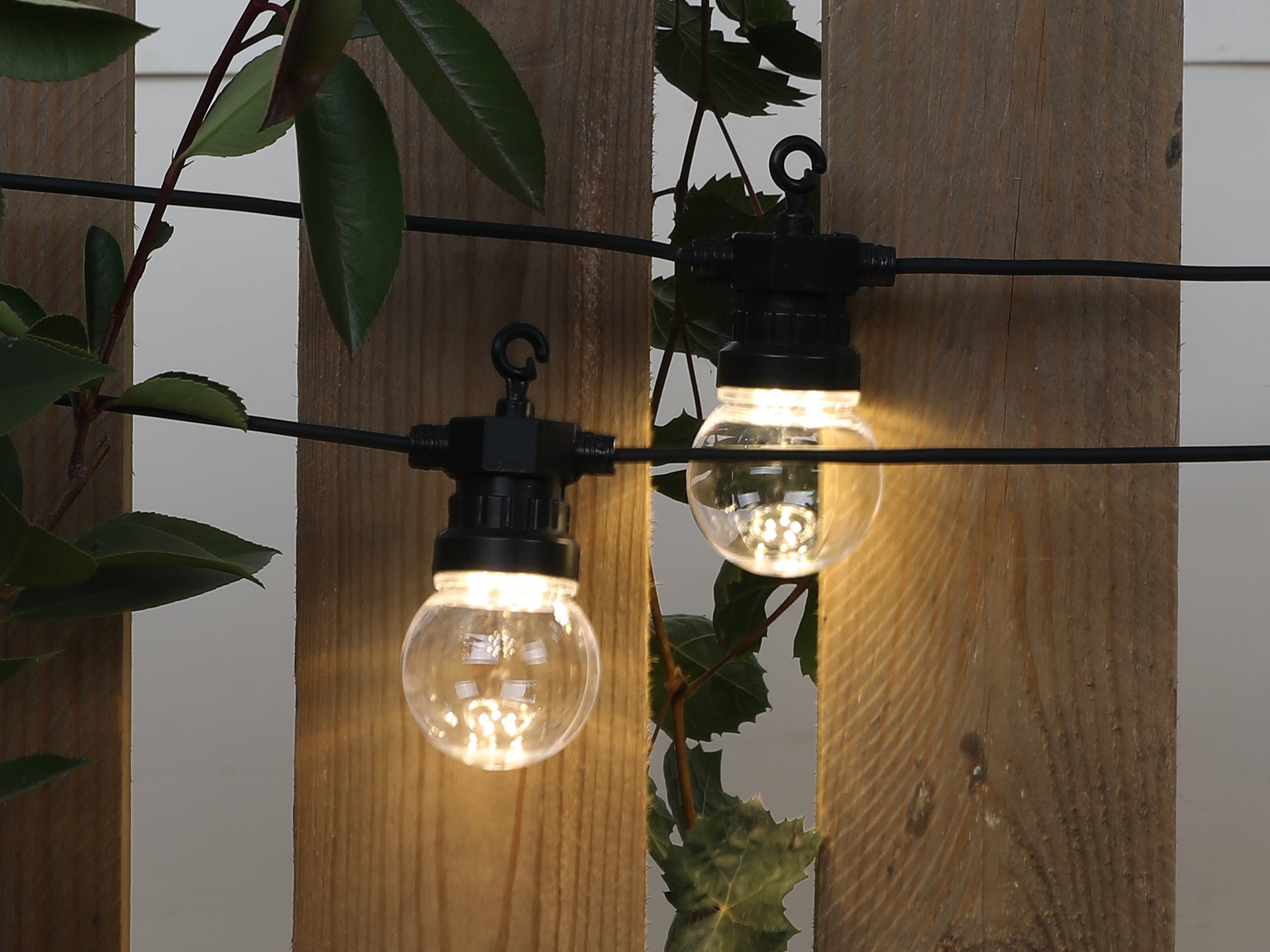 Globe 20 LED Festoon Lights String Lights 23M